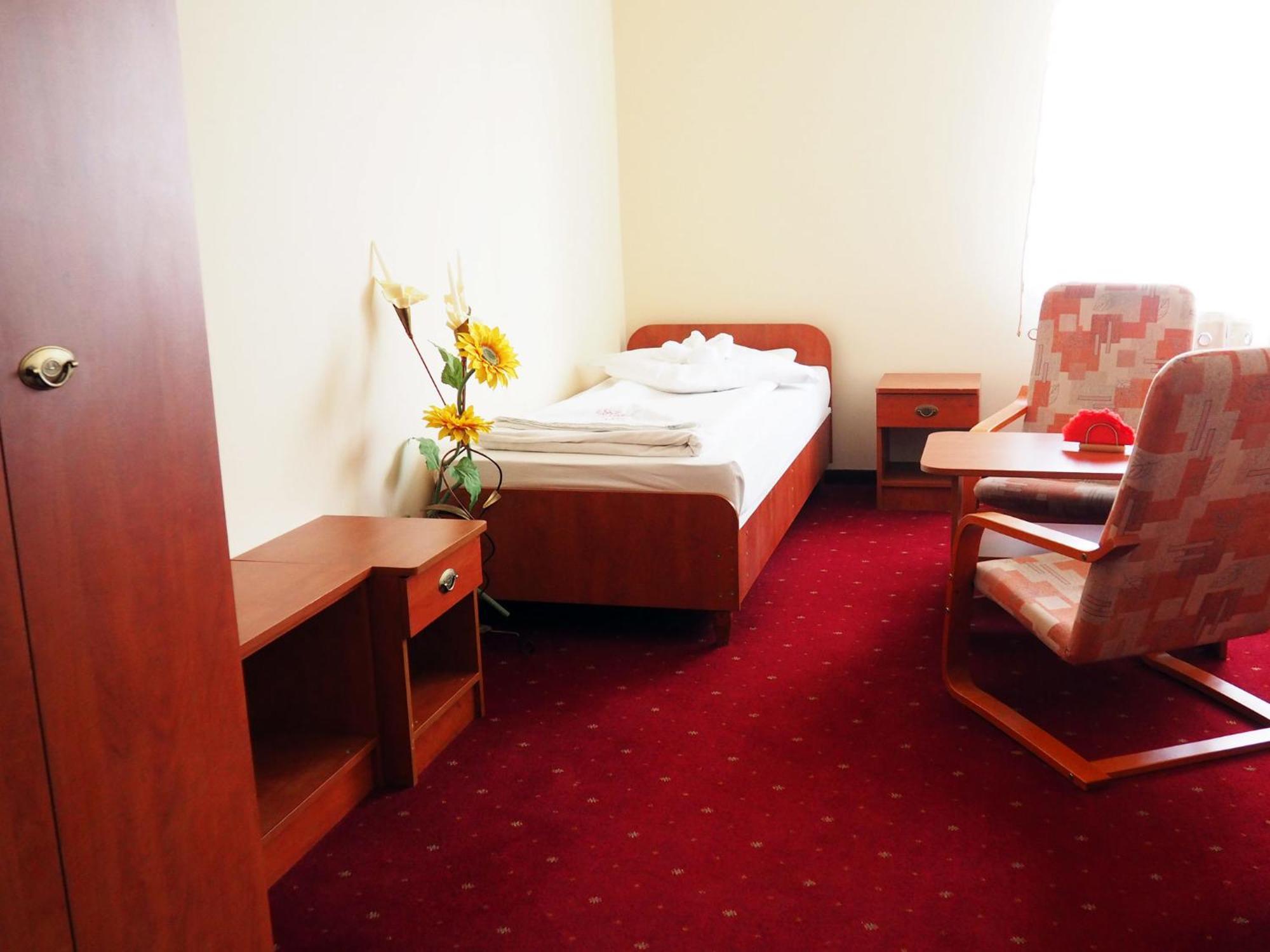 Hotel Jan Zgorzelec Ruang foto