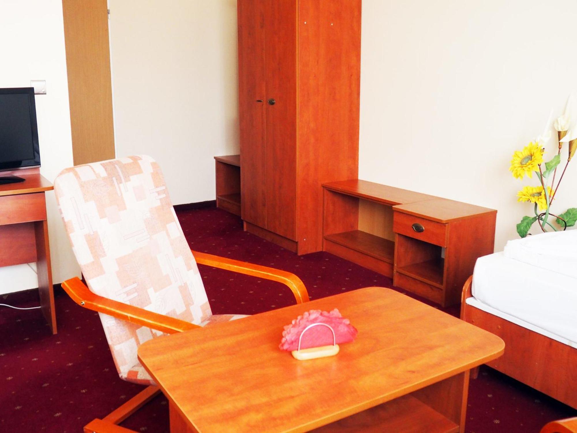 Hotel Jan Zgorzelec Ruang foto