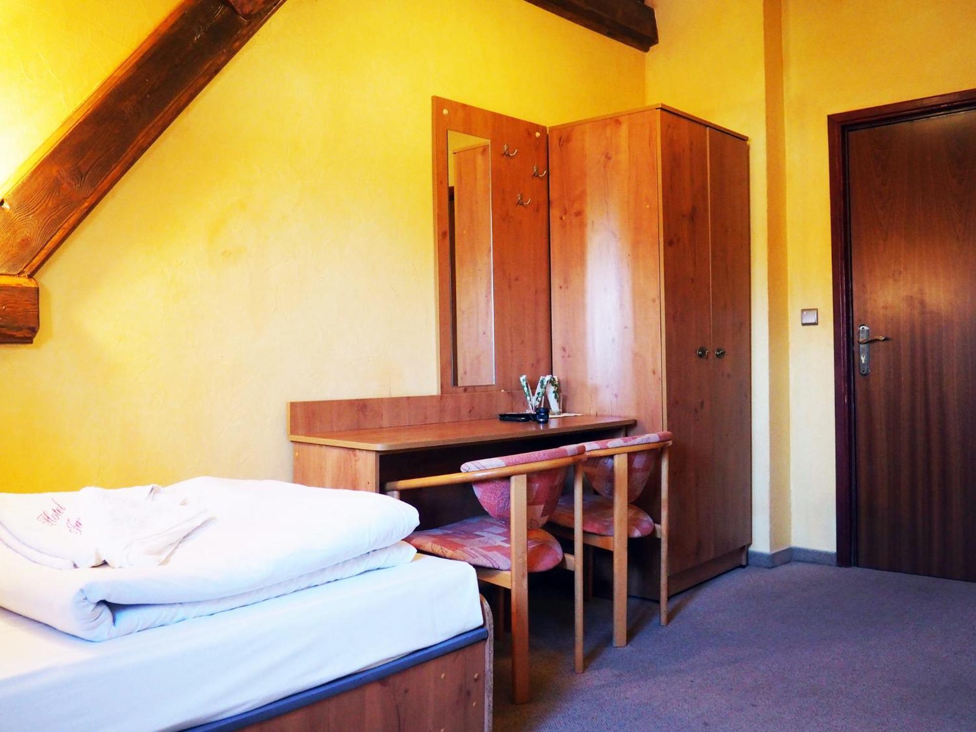 Hotel Jan Zgorzelec Ruang foto