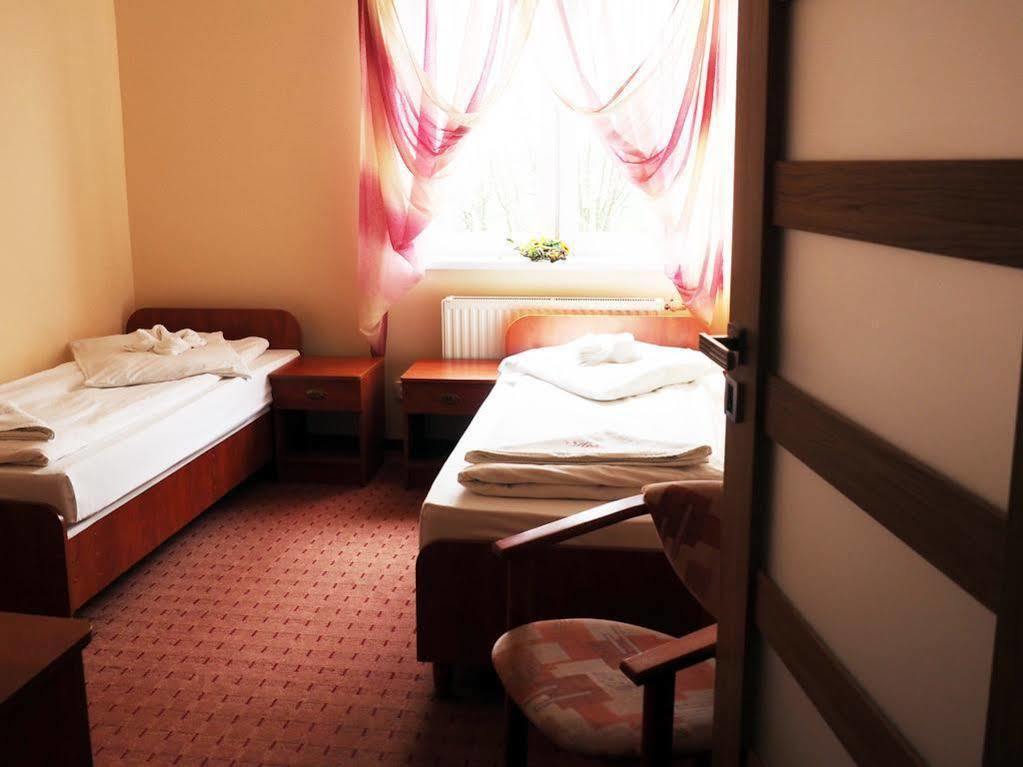 Hotel Jan Zgorzelec Bagian luar foto