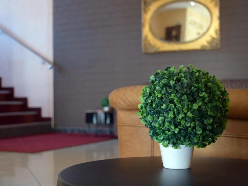 Hotel Jan Zgorzelec Bagian luar foto